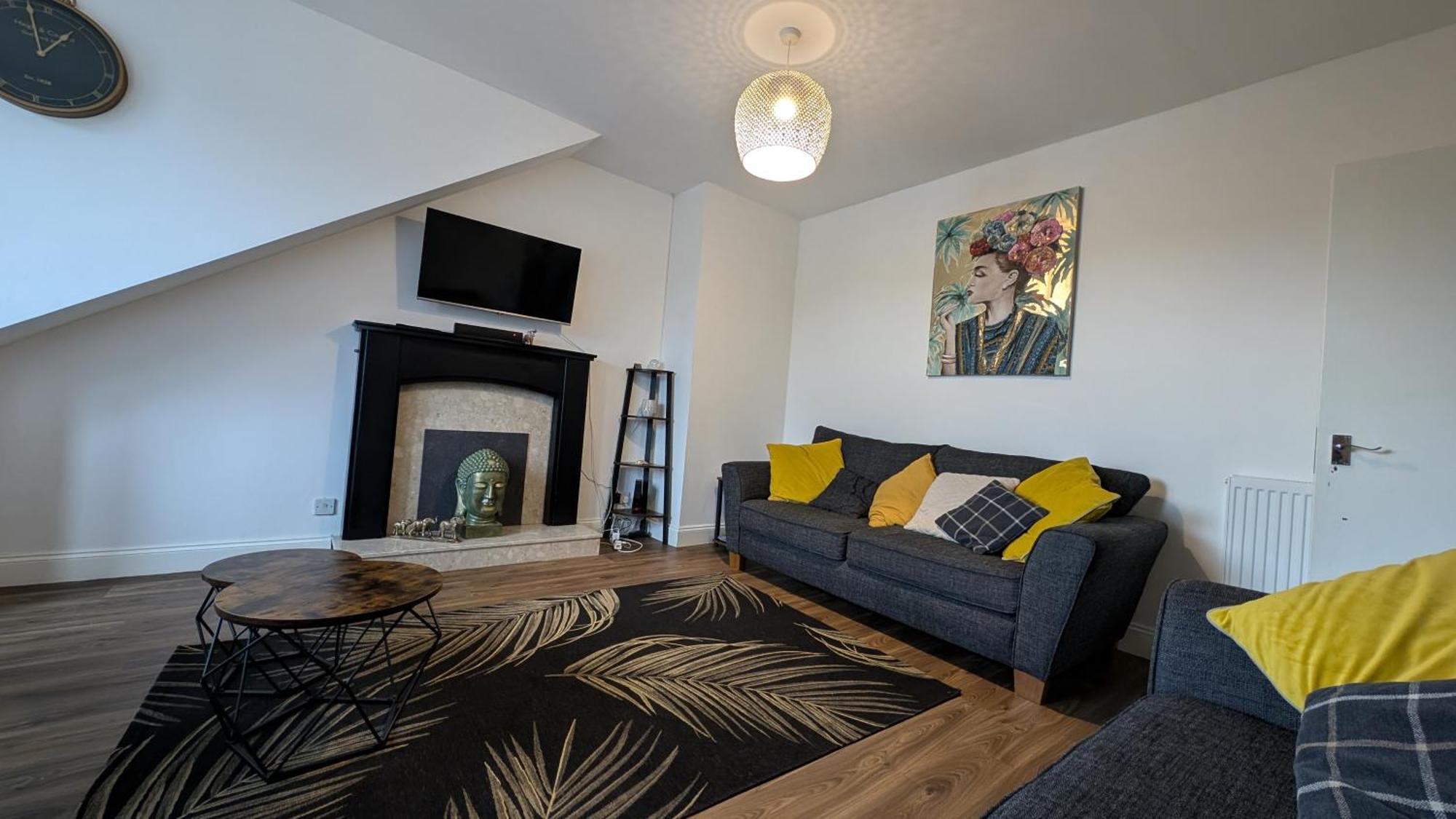 Lovely 2 Bedroom Apartment In Central Location Greenock Dış mekan fotoğraf